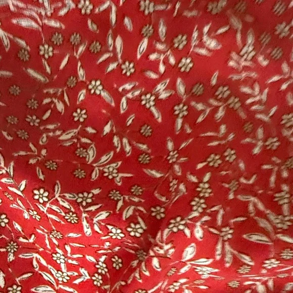 Hayden Red Floral Puff Sleeve Blouse - Picture 3 of 6